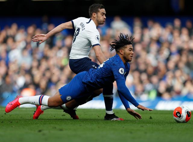 尤文官方发布皮耶罗款特制球衣，盛赞斑马王子是永远的传奇（尤文官宣推出皮耶罗纪念球衣，致敬斑马王子不朽传奇）