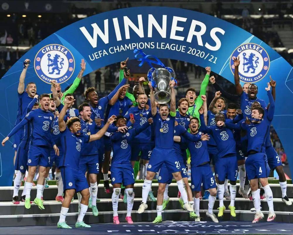 大连梭鱼湾足球场本赛季中超联赛观众总人数达874...