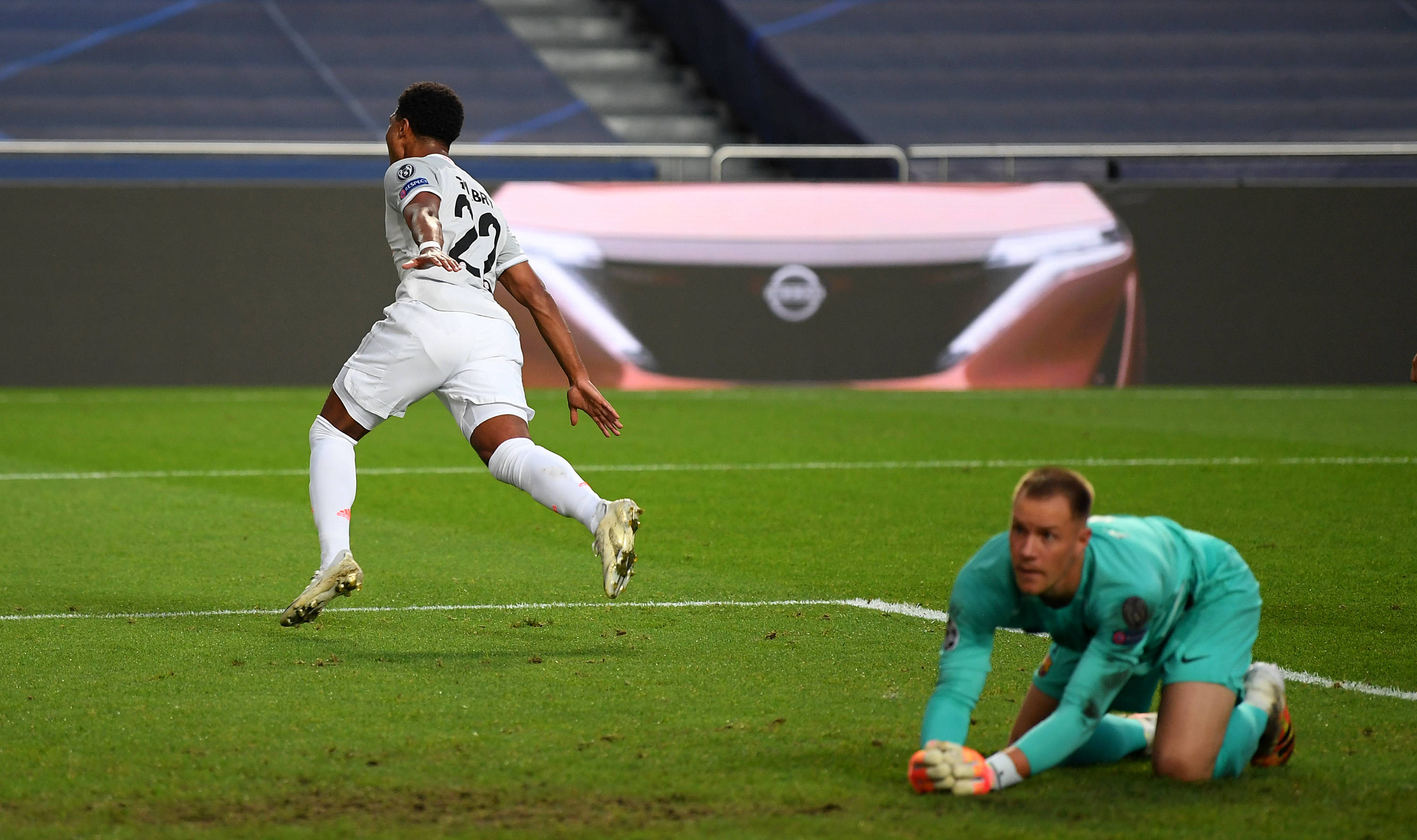 中超开幕时间敲定，多队提前进入备战期（中超揭幕日尘埃落定，多支球队提前备战）