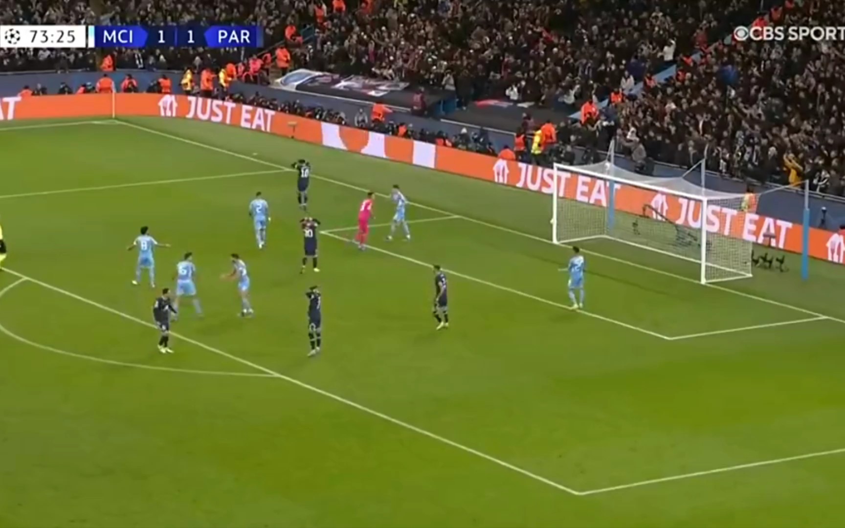 小波特连续三场比赛砍下30+&命中5个三分，篮网队史首人