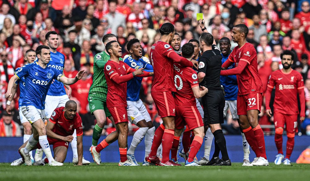 每体：巴萨冬窗将找“新伊尼戈”，在关注施洛特贝克、格伊等