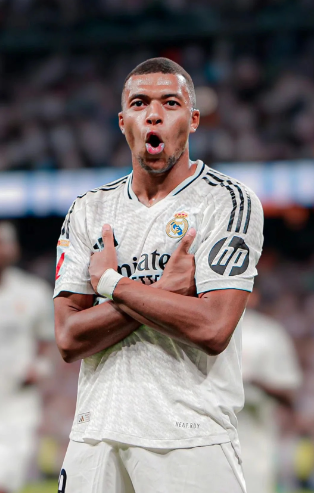 亚足联官方：成都蓉城因在亚冠单场5人染黄被罚款2500美元（亚足联官宣：成都蓉城亚冠单场5黄牌，罚款2500美元）